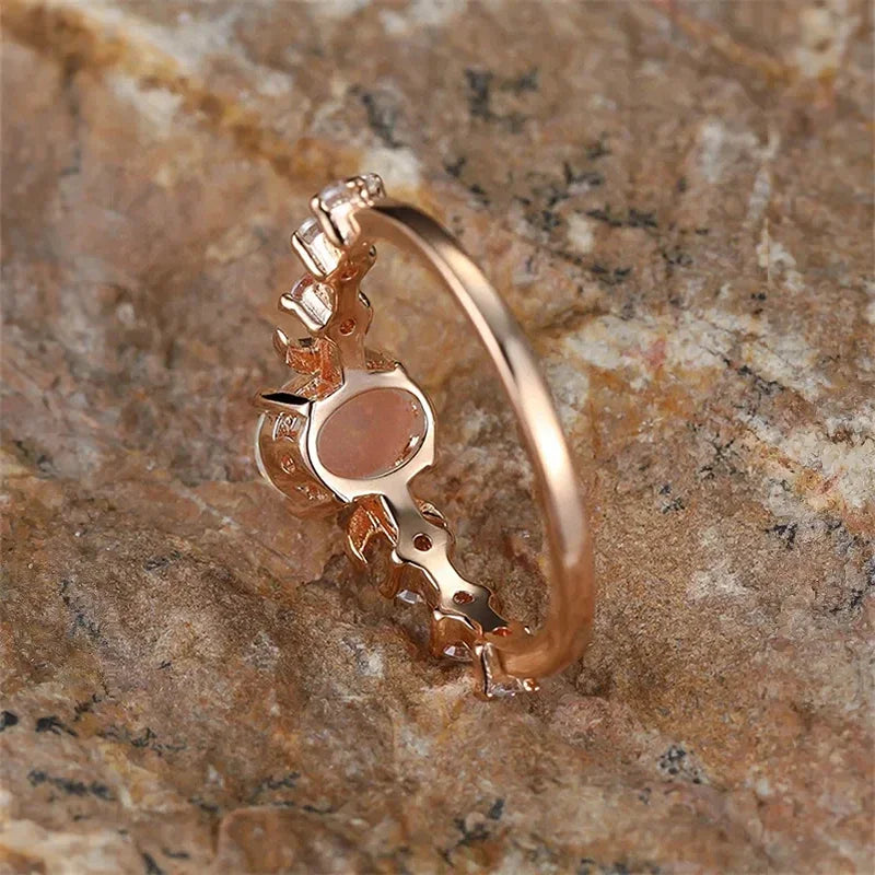 Moonlight Glow – Huitan Ring mit Opal-Effekt