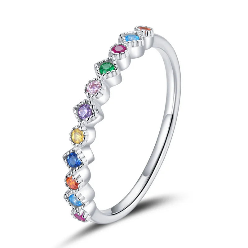 Rainbow Shine – Filigraner Damenring mit Zirkon
