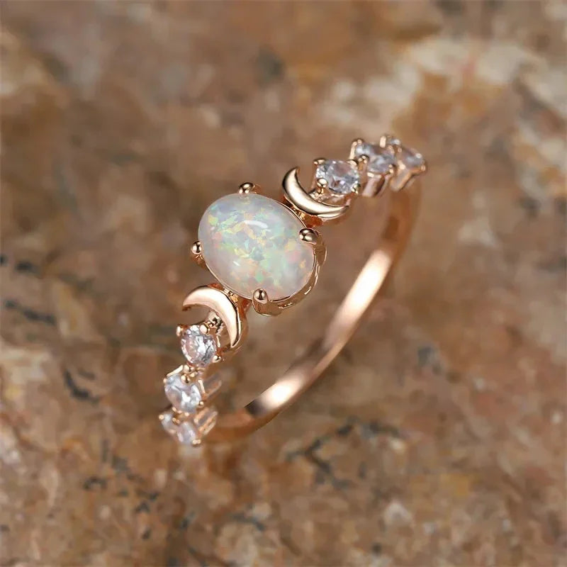 Moonlight Glow – Huitan Ring mit Opal-Effekt