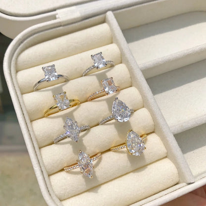 Vergoldeter Crushed Ice Ring – Saphiroptik & Edel-Look