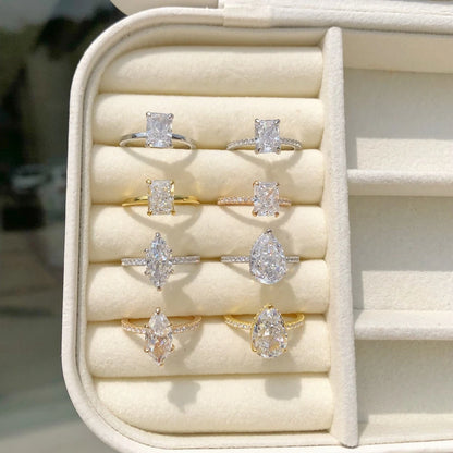 Vergoldeter Crushed Ice Ring – Saphiroptik & Edel-Look